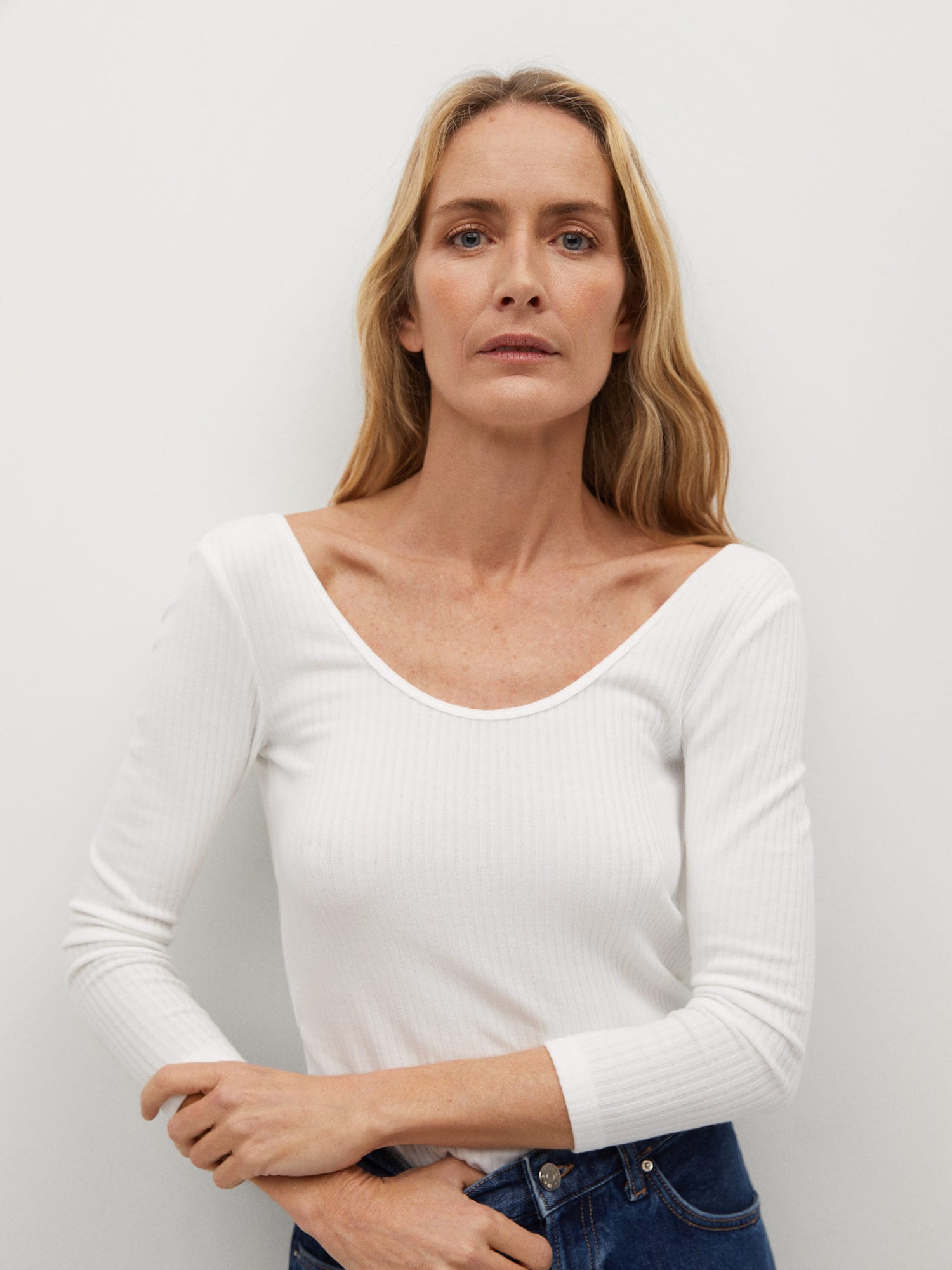 

Лонгслив Mango 87034044-01 L