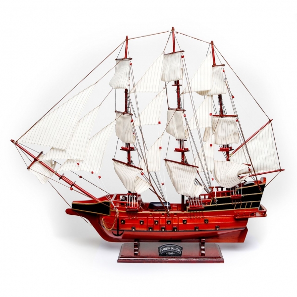 

Модель парусника Spanish Galeon 95 см 8083 Two Captains