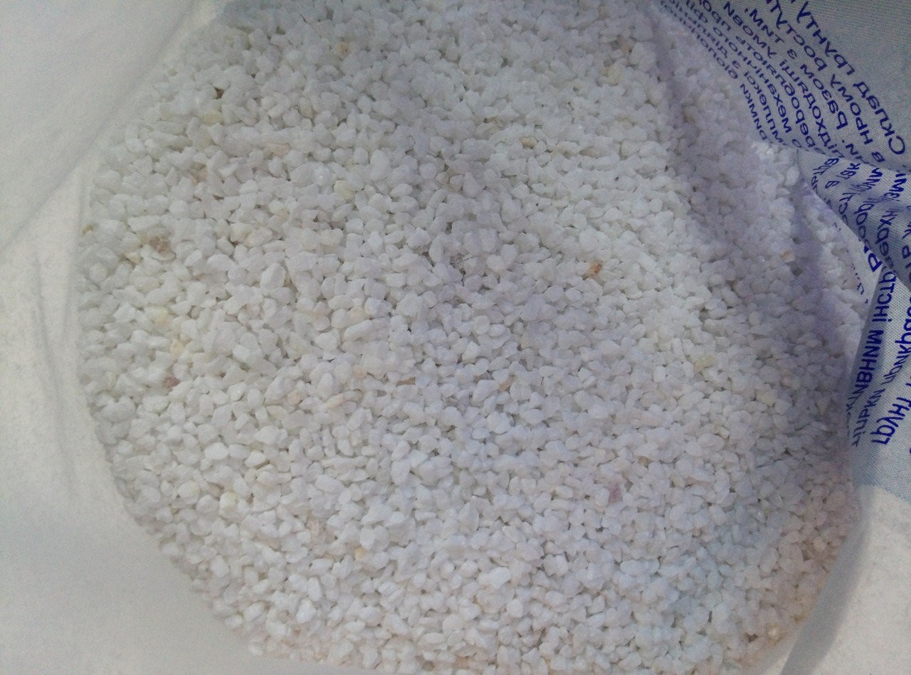 

Грунт Aquariumplus мраморная крошка белая 2-3 мм 10 кг