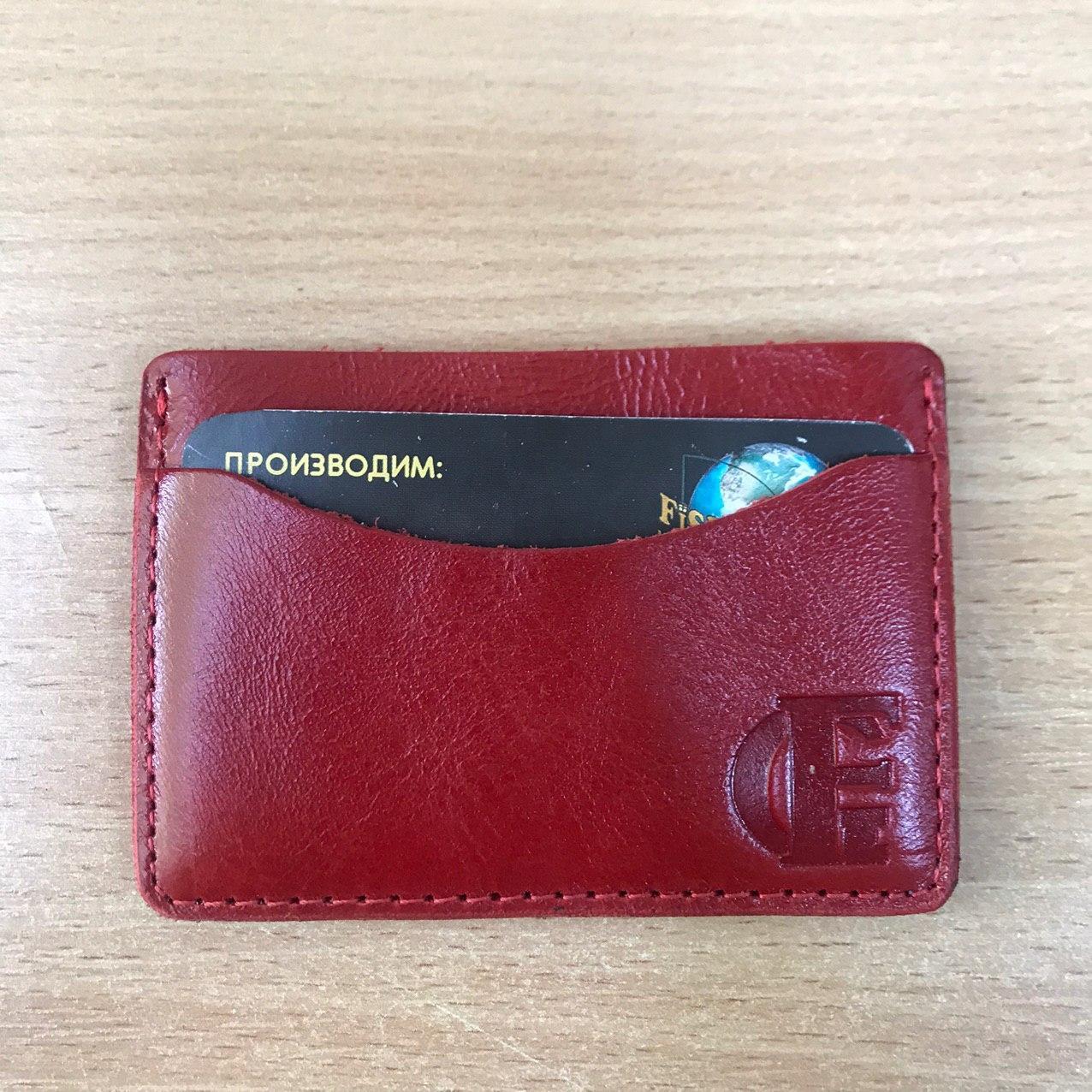 

Картхолдер Fisher Gifts Tre VIP алькор красный кожа