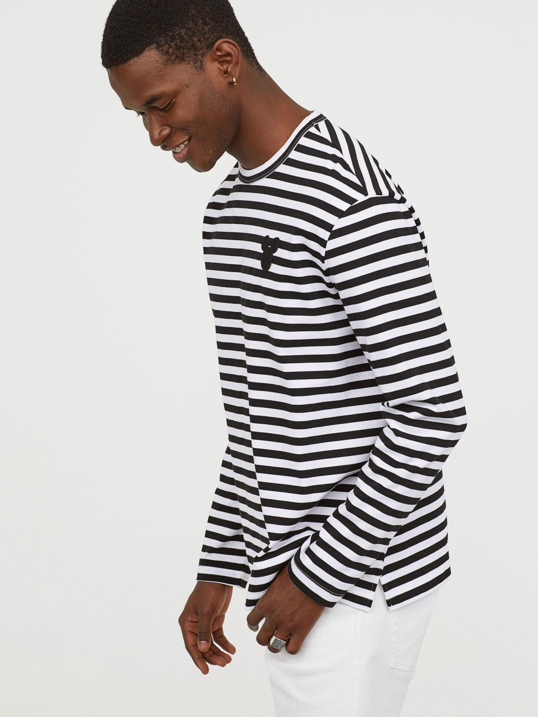 

Лонгслив H&M 0671993-8 XXL Черный с белым