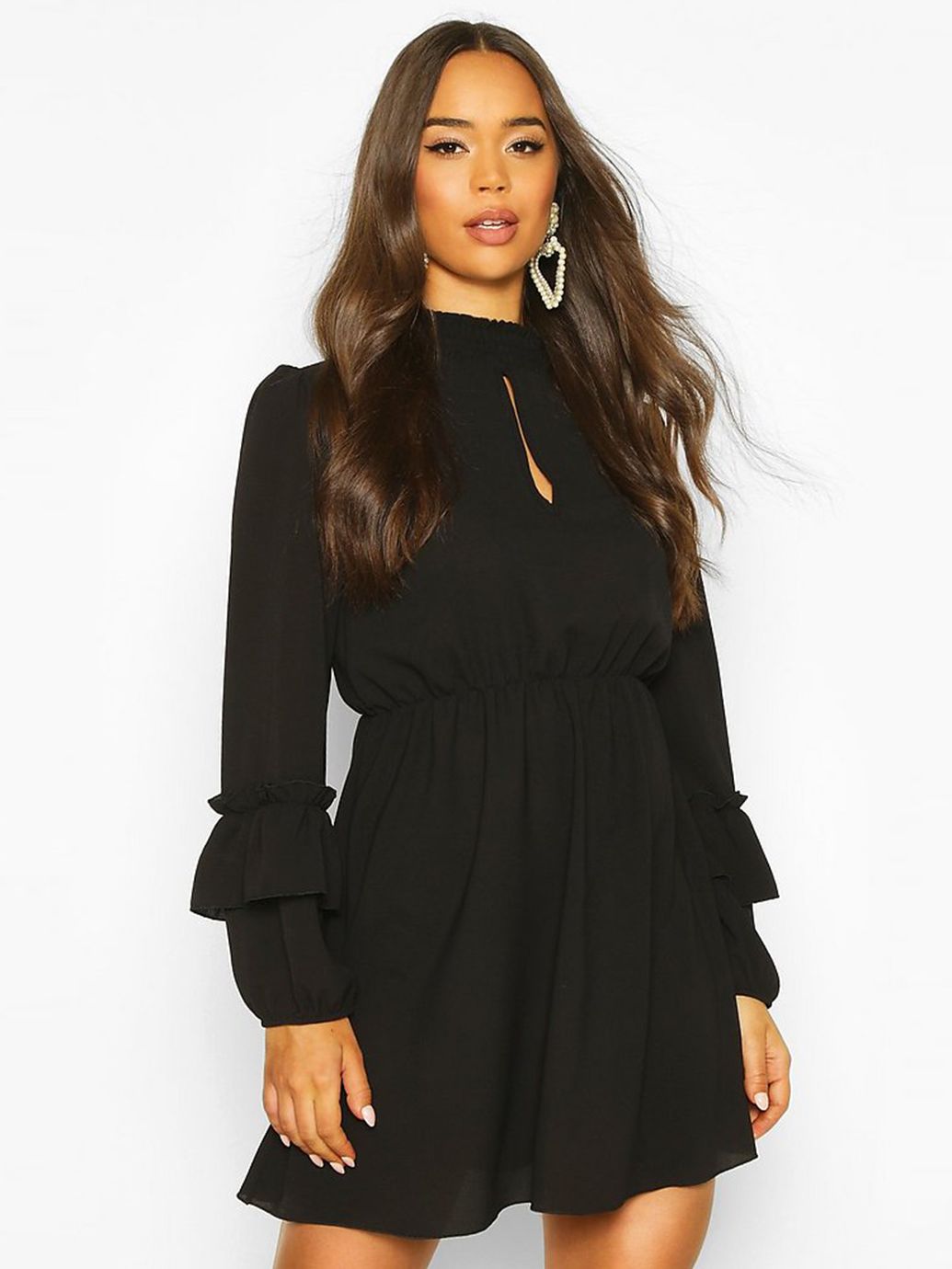 

Платье Boohoo fzz73797a42 44 Черное