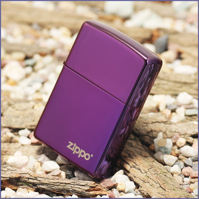 

Зажигалка Zippo Reg W/ LASERED (24747 ZL)