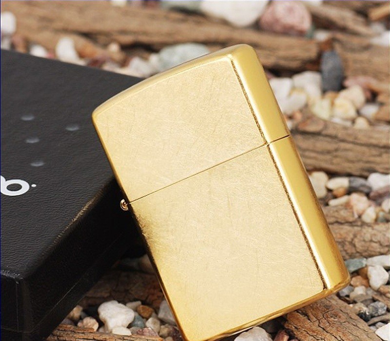 

Зажигалка Zippo GOLD DUST (207 G)