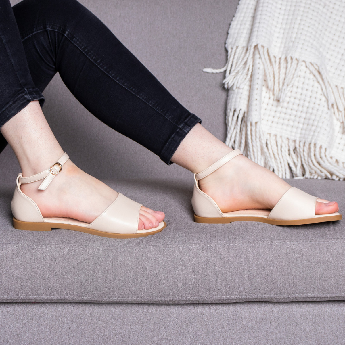 

Женские босоножки Shoes Kaaisa 2838 38 размер 24.5 см Бежевый