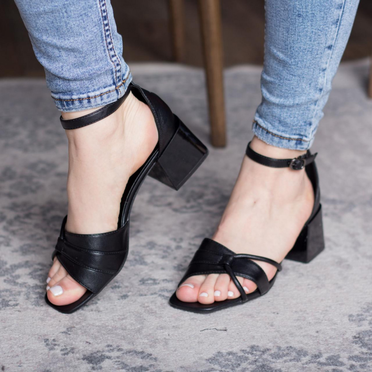 

Женские босоножки Shoes Galaxy 2812 37 размер 24 см Черный