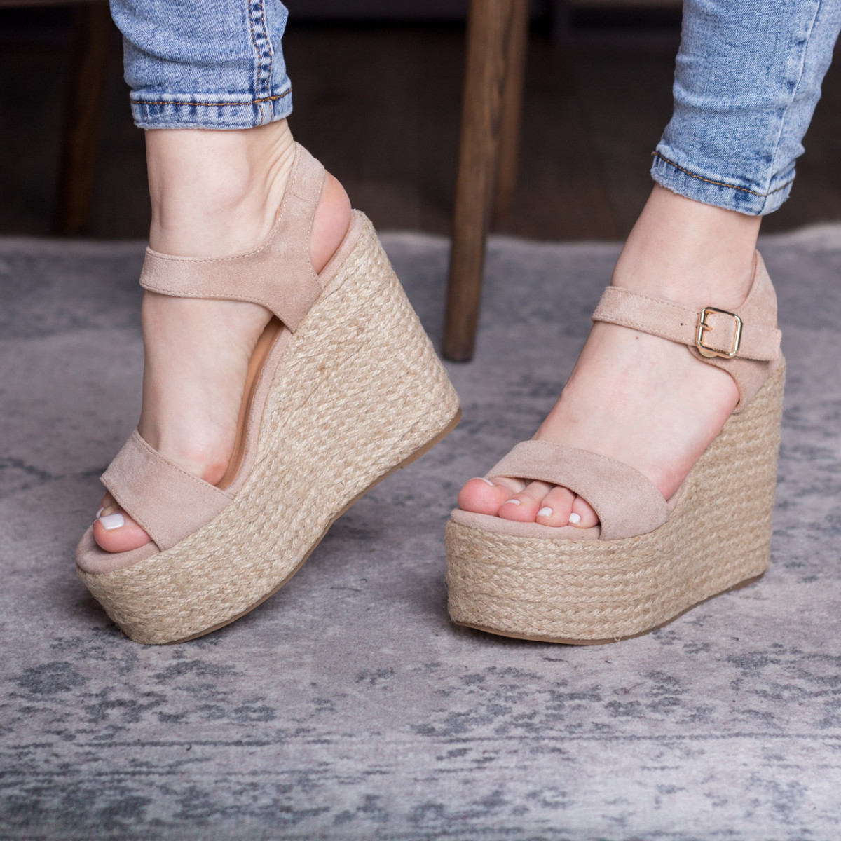 

Женские босоножки Shoes Xaram 2672 37 размер 24 см Бежевый
