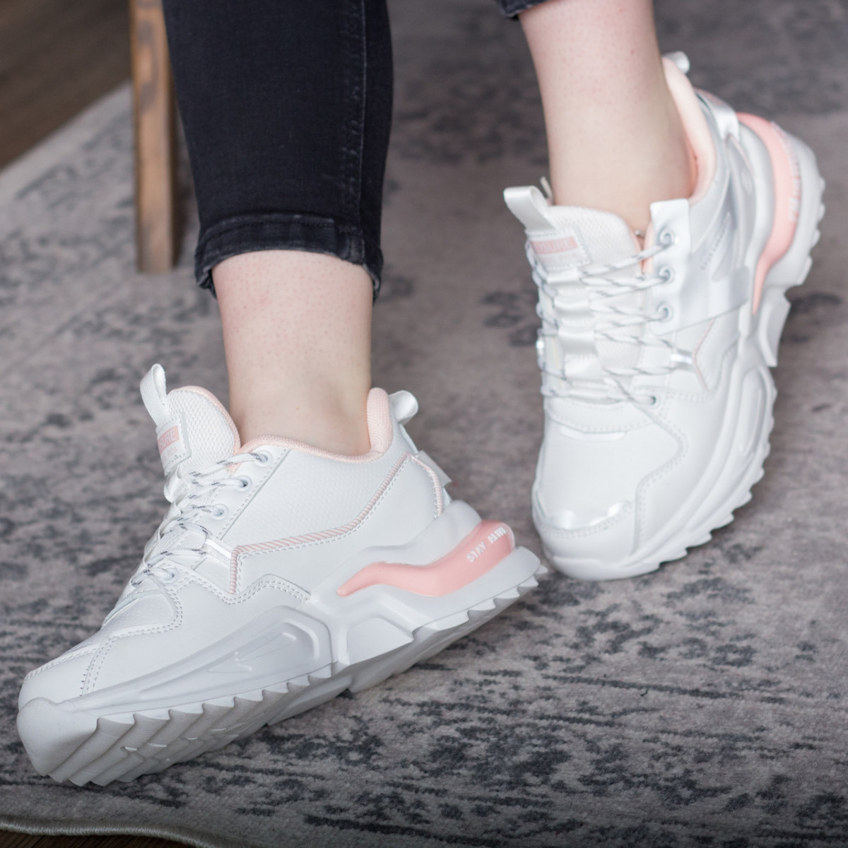 

Кроссовки женские Shoes Quana 2698 39 размер 25 см Белый