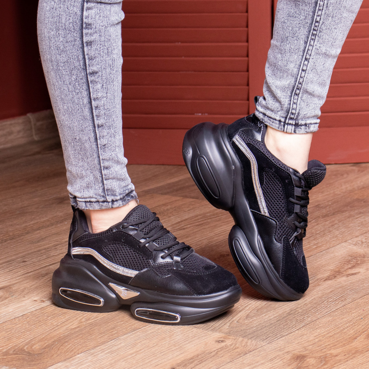 

Кроссовки женские Shoes Yushamishi 2660 36 размер 23 см Черный