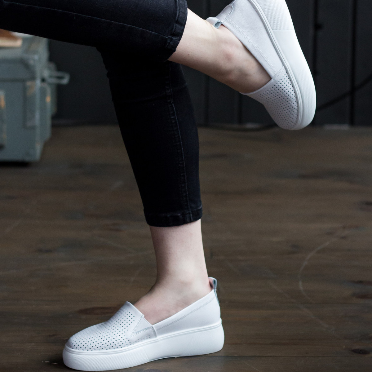 

Слипоны женские Shoes Edhessa 2776 40 размер 25 см Белый