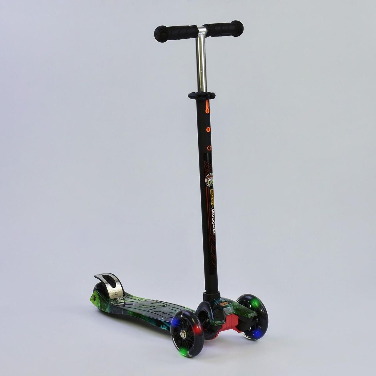 

Трехколесный самокат Best Scooter MAXI CH3 Черно-зеленый (А 25462 / 779-1317)