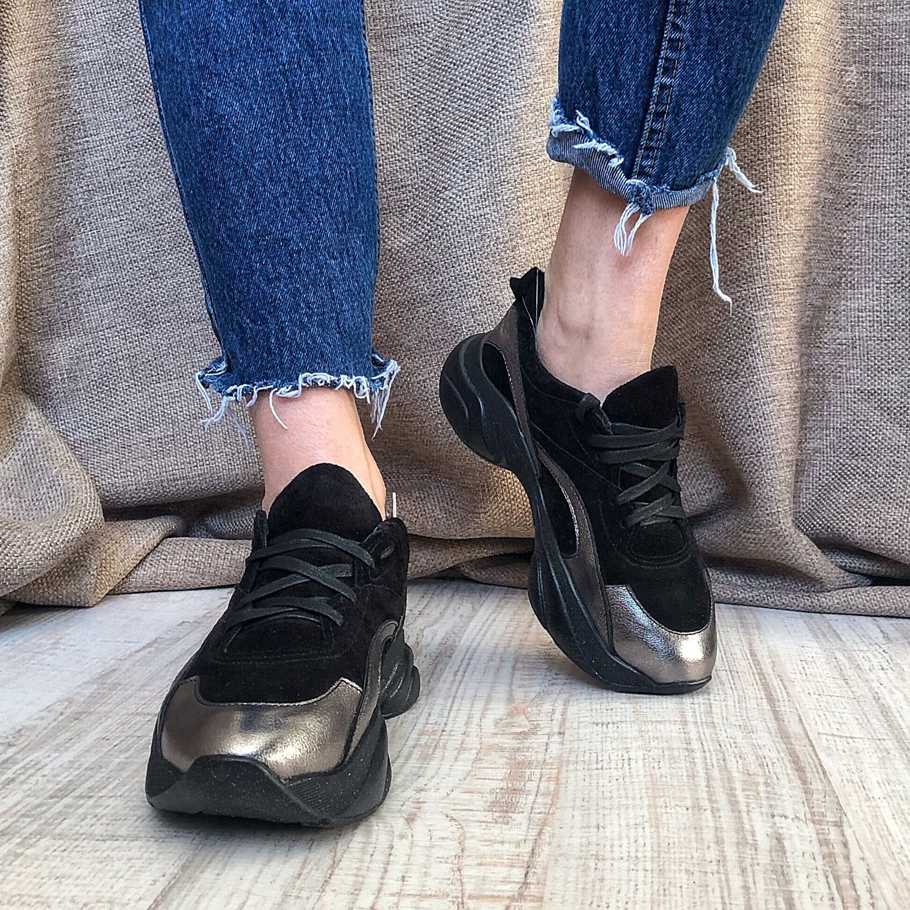

Кроссовки замшевые Cori black silver 37р.