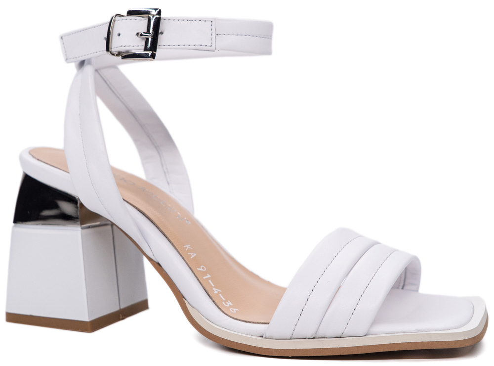 

Кожаные босоножки LOTTINI 1118-3845 размер 39 Белый