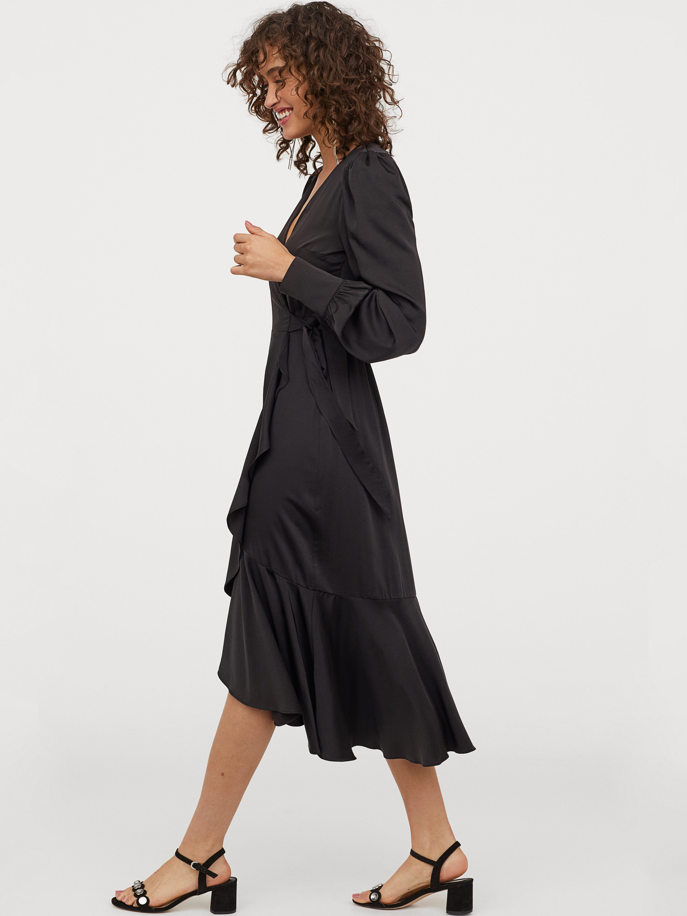 

Платье H&M 060836344 42 Черное