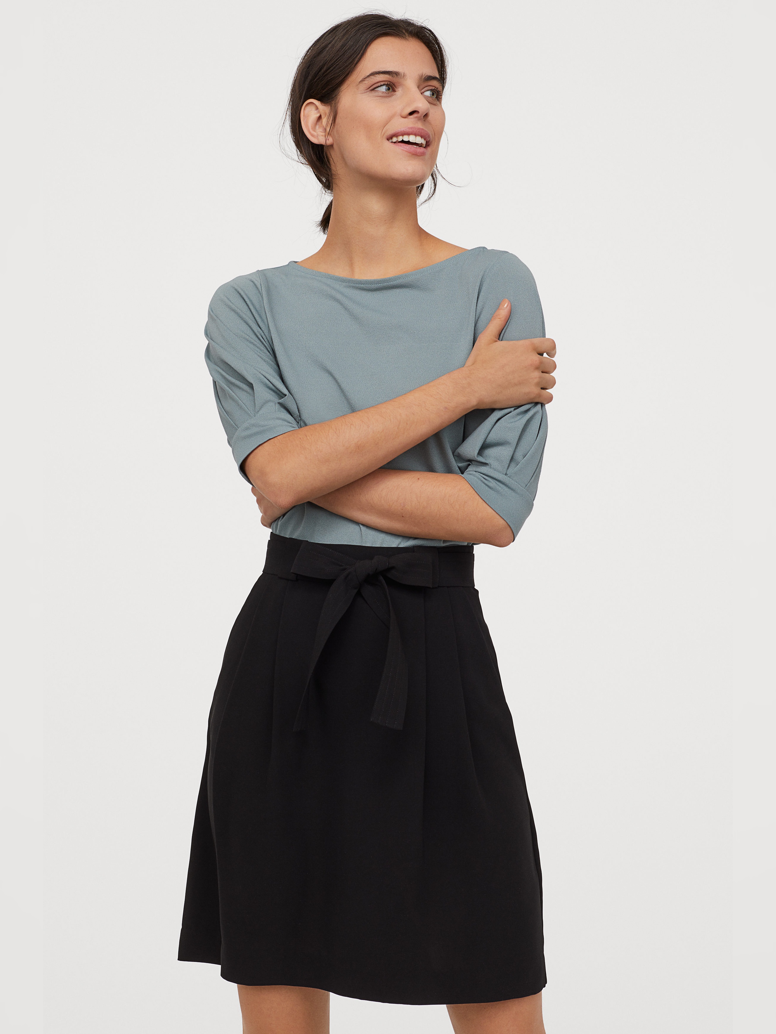 

Юбка H&M 060849257  Черная, Юбка H&M 060849257 42 Черная