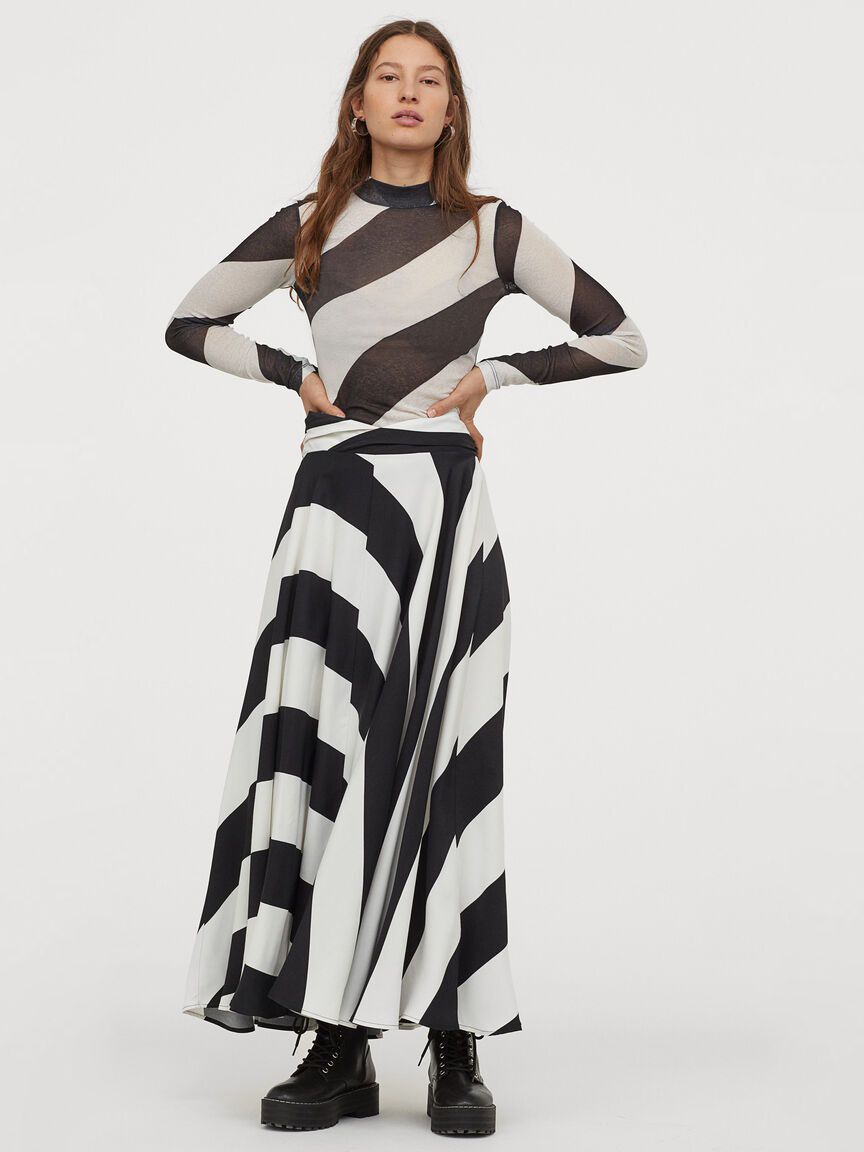 

Юбка H&M 060849493_white 50 Белая с черным