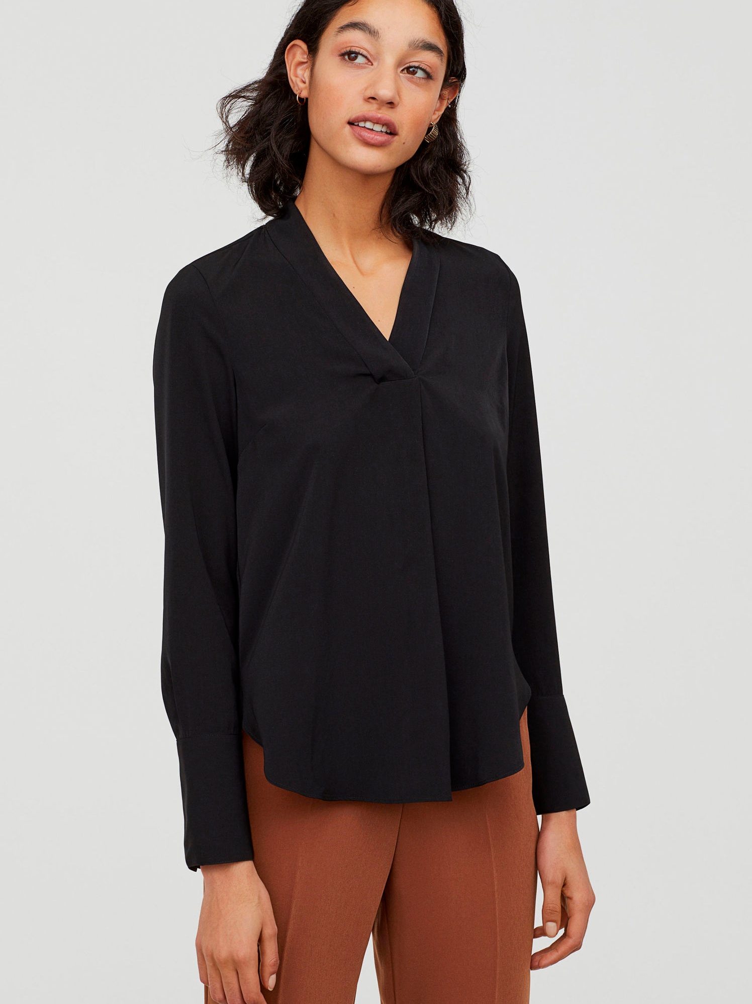 

Блузка H&M 0739953-0  Черная, Блузка H&M 0739953-0 36 Черная