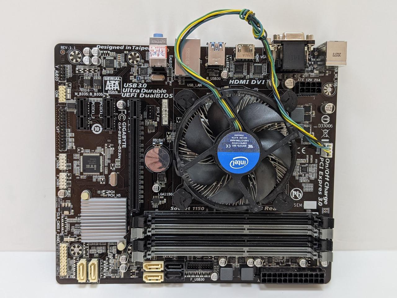 

Материнська плата GIGABYTE GA-B85M-DS3H LGA1150 + процесор i5-4590 Б\У