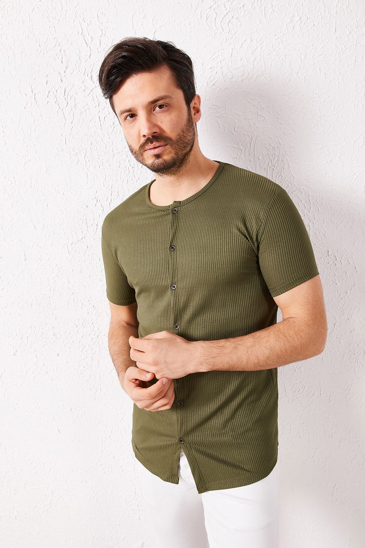 

Чоловіча футболка в рубчик на гудзиках Zafoni 7146 L Хаки