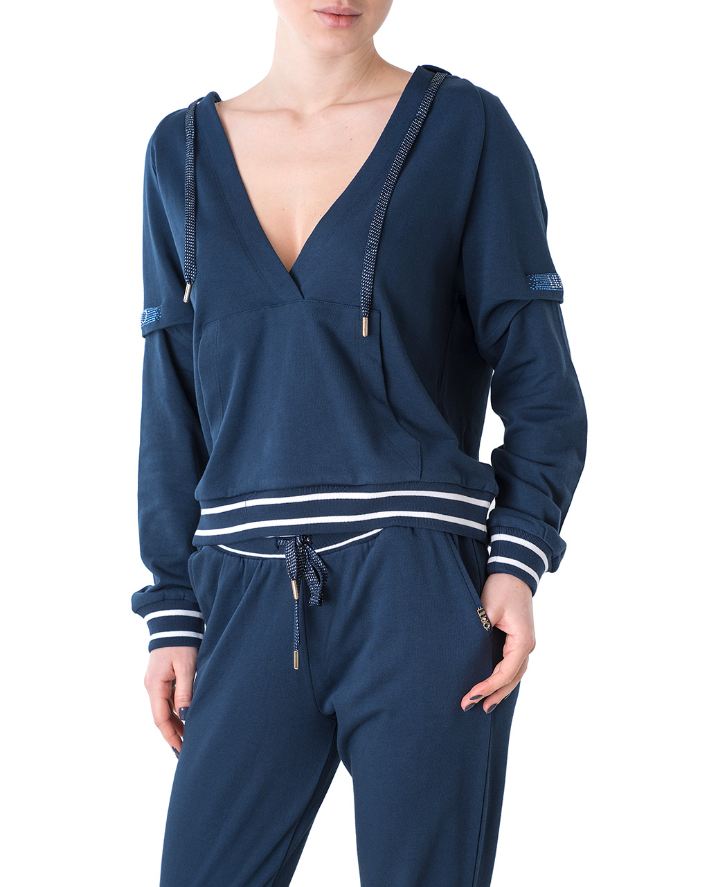 

Костюм жіночий LIU JO (TA1190-F0811-94024 ( TA1191-F0811-94024 )/21) Синій, Костюм жіночий LIU JO (TA1190-F0811-94024 ( TA1191-F0811-94024 )/21) Синій S