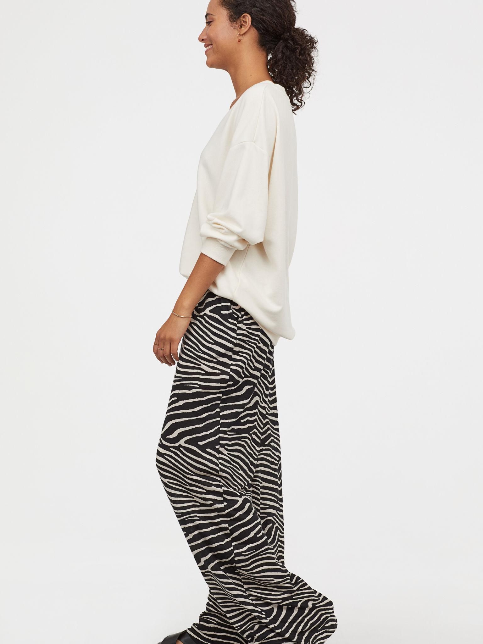 

Брюки H&M 7084789-ACRV XL Черные с белым