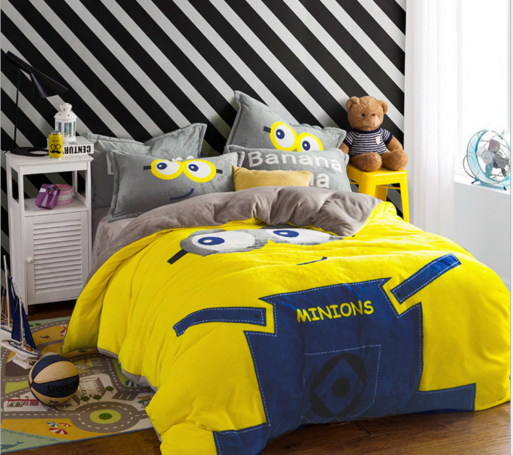 

Плюшевое постельное белье микрофибра Homytex Евро размер Minions