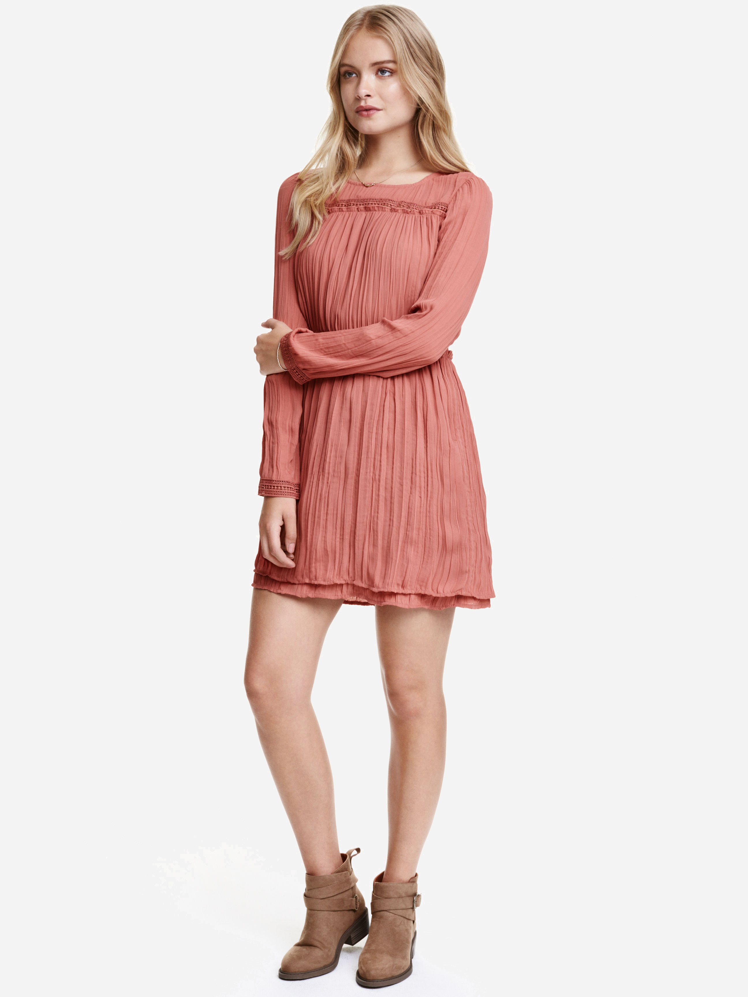 

Платье H&M 3728654-ACXV 38 Темно-розовое