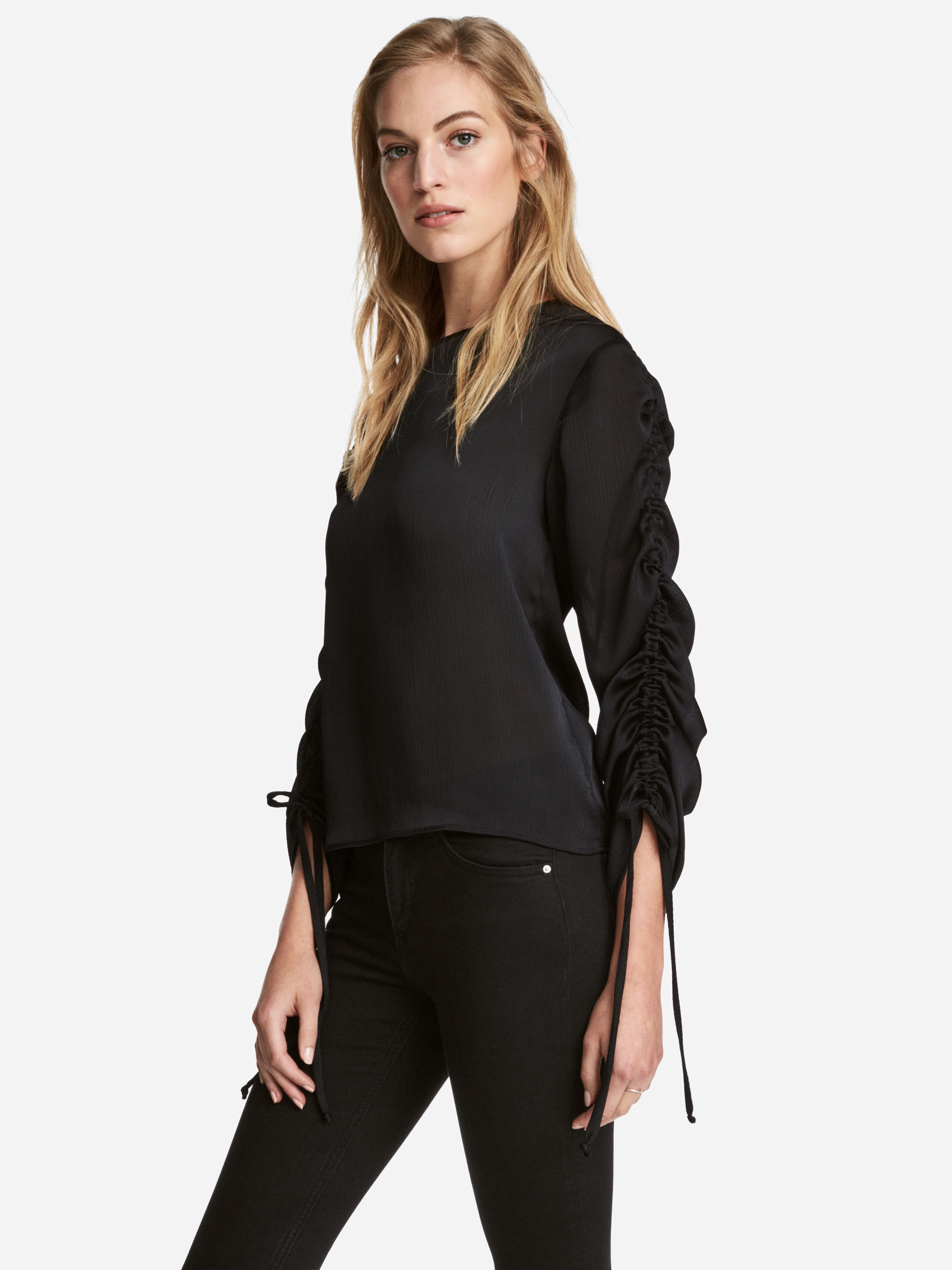 

Блузка H&M 5105565 34 Черная