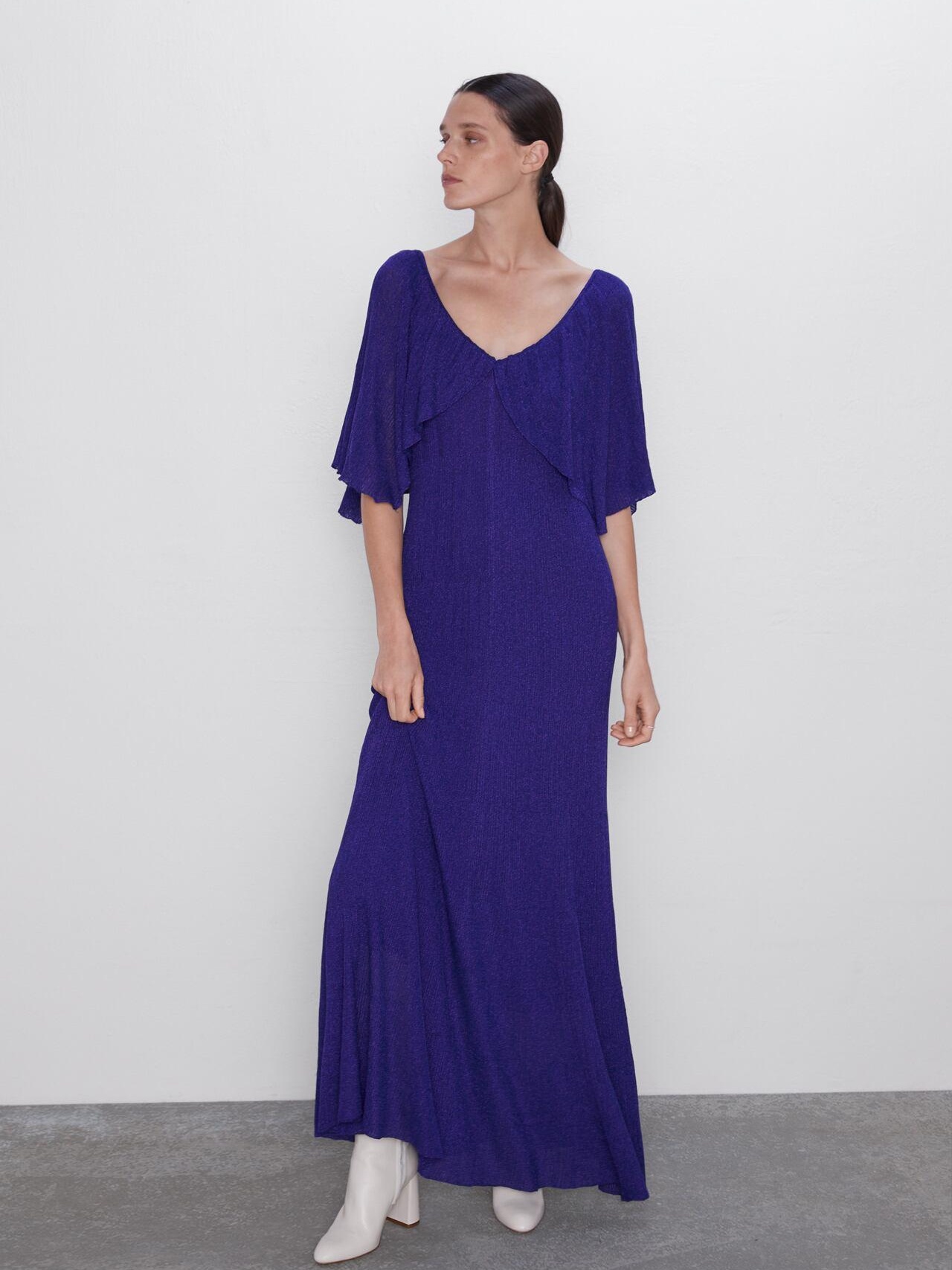 

Платье Zara 3859/100/611-ACXZ M Фиолетовое