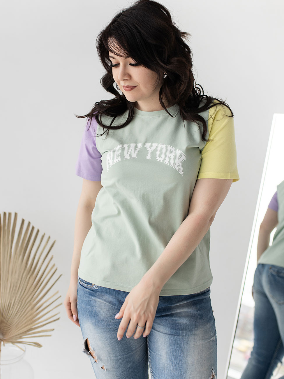 

Футболка size+ в стиле колор-блок Фісташковий 3 XL Vikamoda 3207