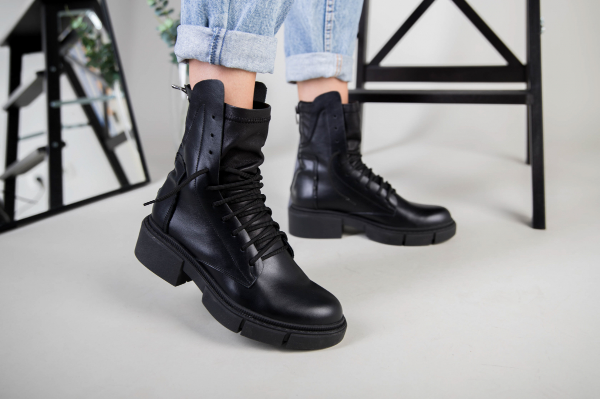 

Ботинки VZUTIK 38 Черный 5906д/38