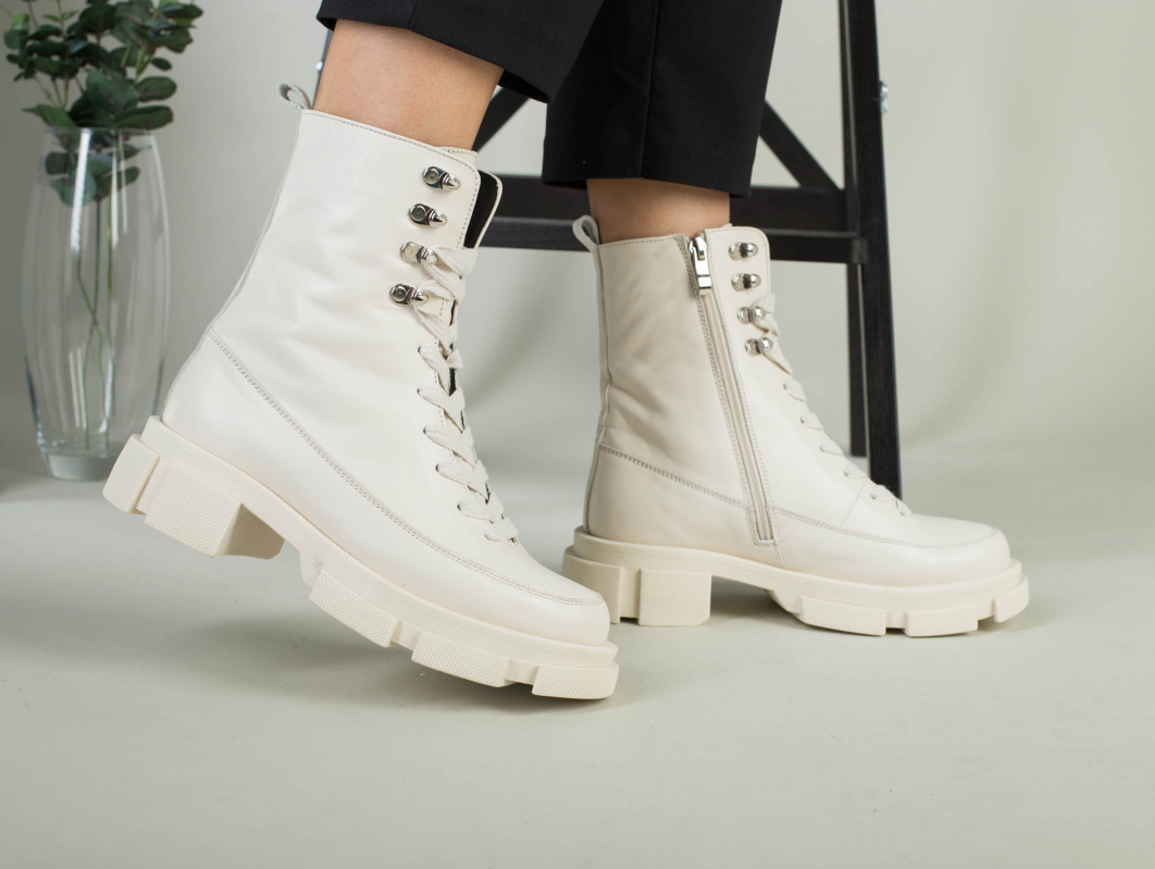 

Ботинки VZUTIK 40 Молочный 6648-1з/40