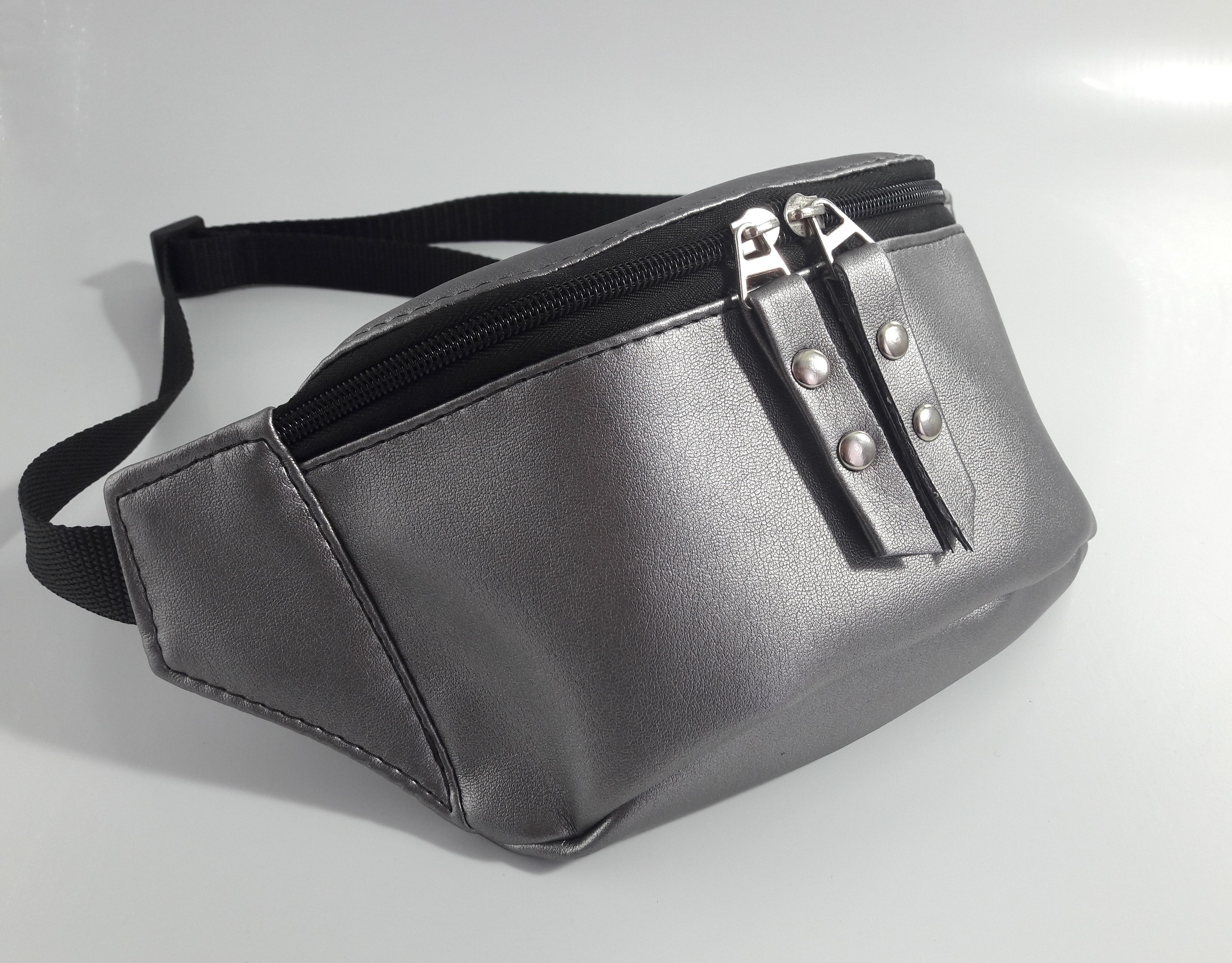

Сумка на пояс бананка Sambag Tirso MTH silver dark