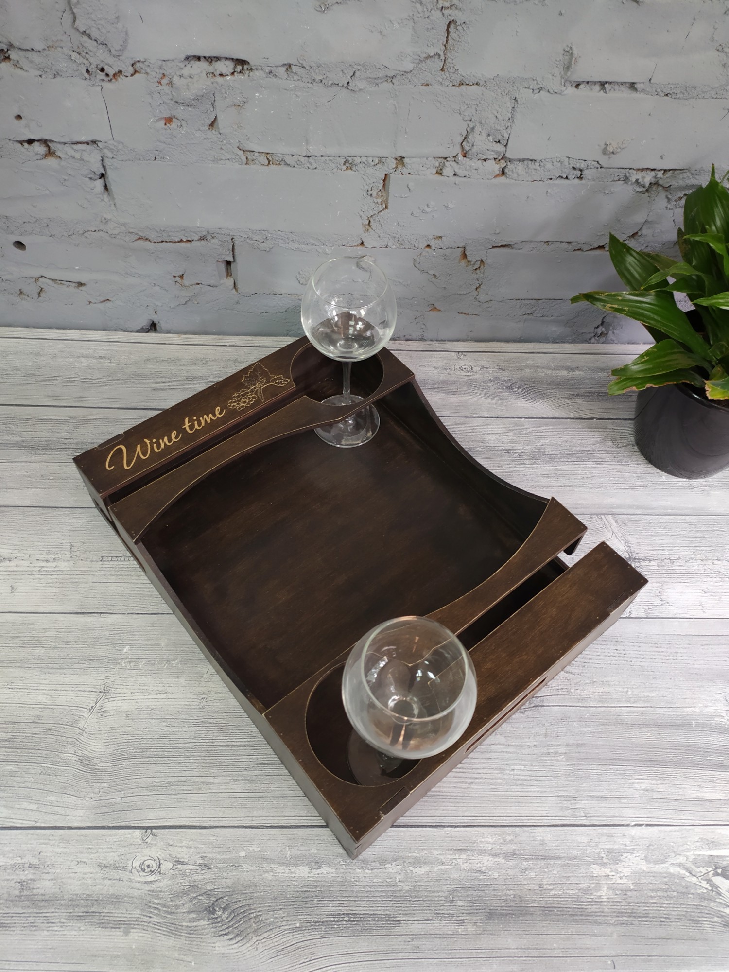 

Винный поднос Pick Wood с индивидуальной гравировкой (014V20039/5)