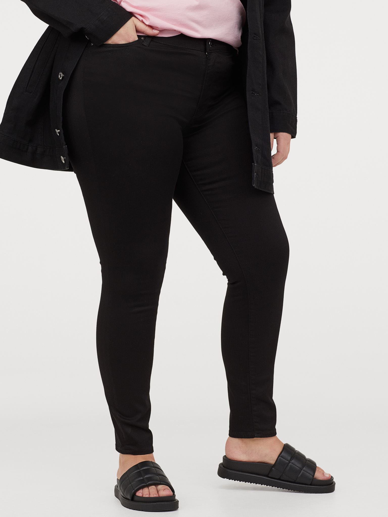 

Джинсы H&M 0624257-1 46 Черные