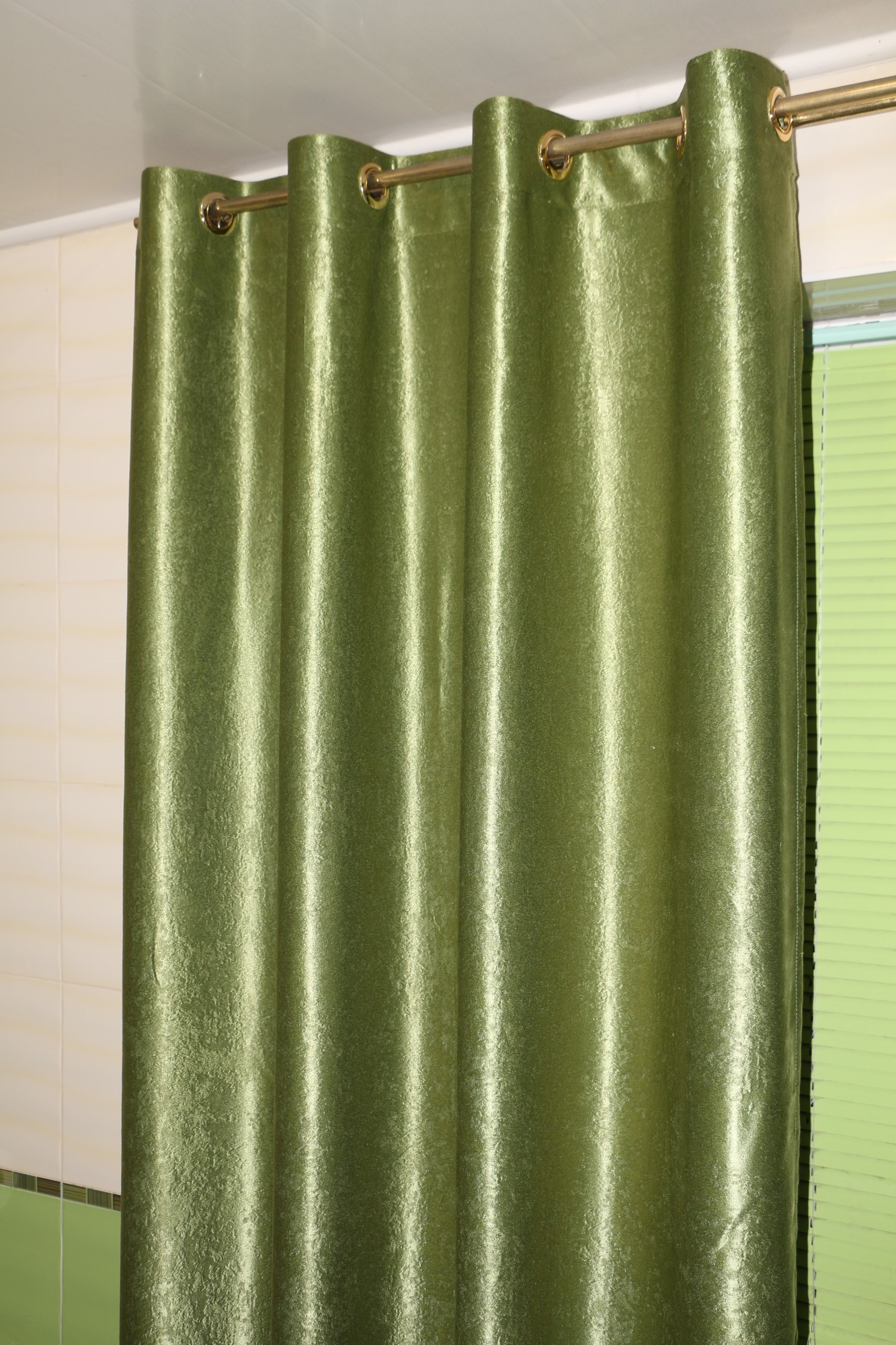 

Шторы Шторный ряд на люверсах Оливковые 260х150 см (173)