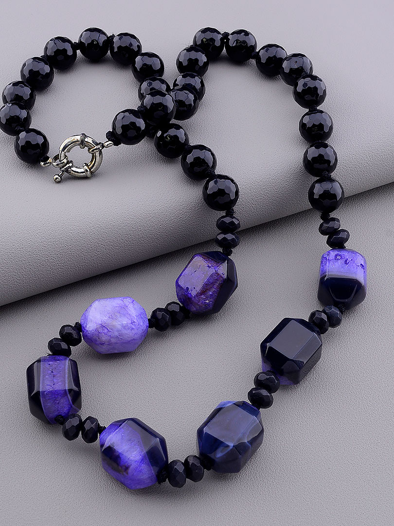 

Бусы из агата фиолетовые 60 см. 021893