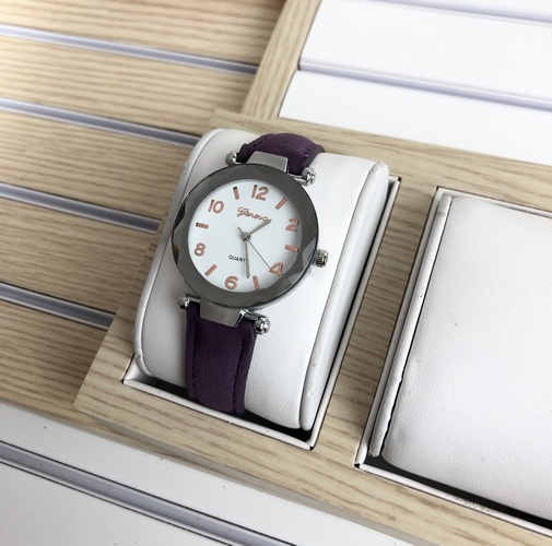 

Geneva Q1 Violet-Silver-White