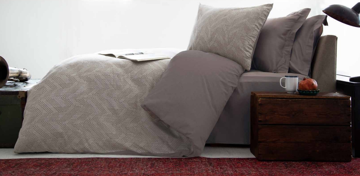 

Постельное белье Issimo Home делюкс сатин (100%хлопок) GARBO Цвета: бежевый