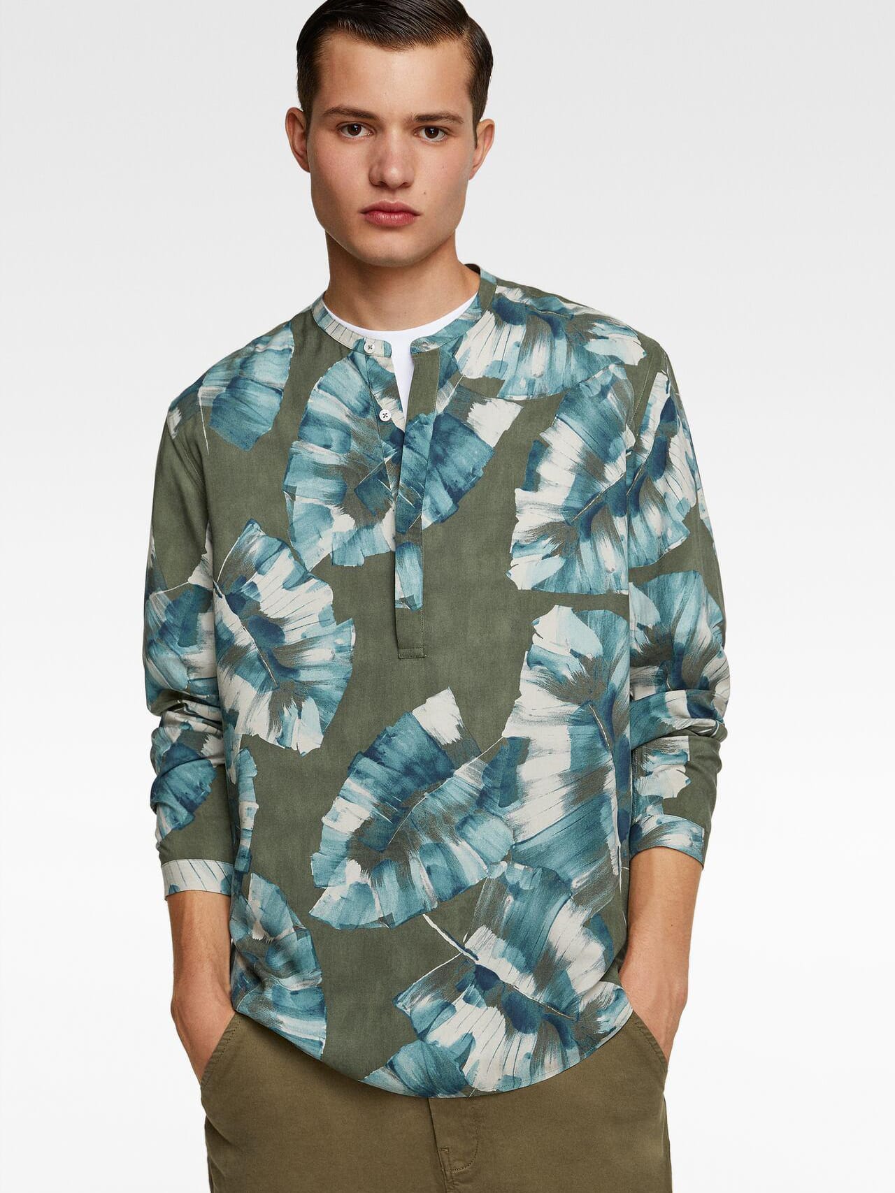 

Рубашка Zara 0072/254/500-ADTR L Болотная с разноцветным