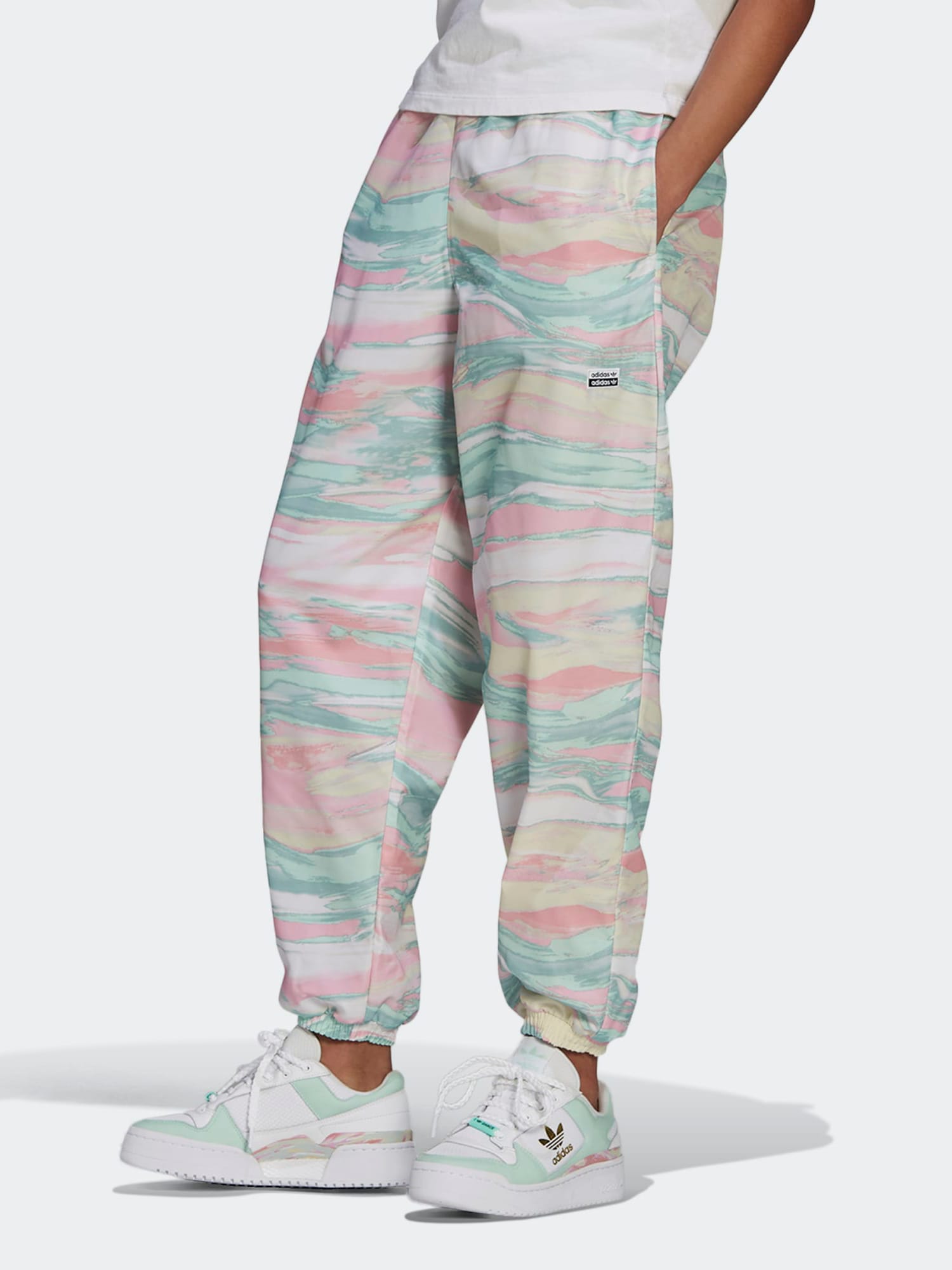 

Спортивные штаны Adidas Pants GN4290 XS/S Multco