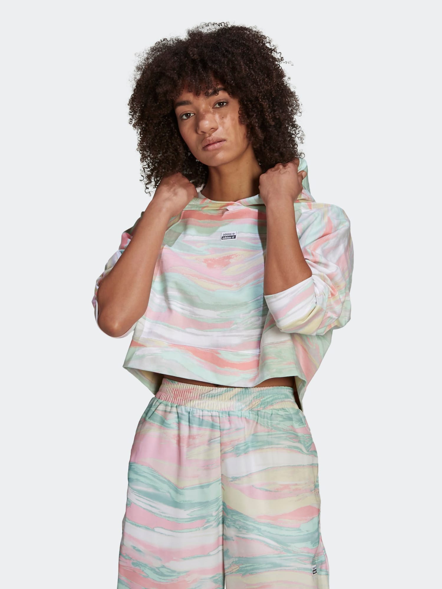 

Худи Adidas Cropped Hoodie GN4292 S/M Multco