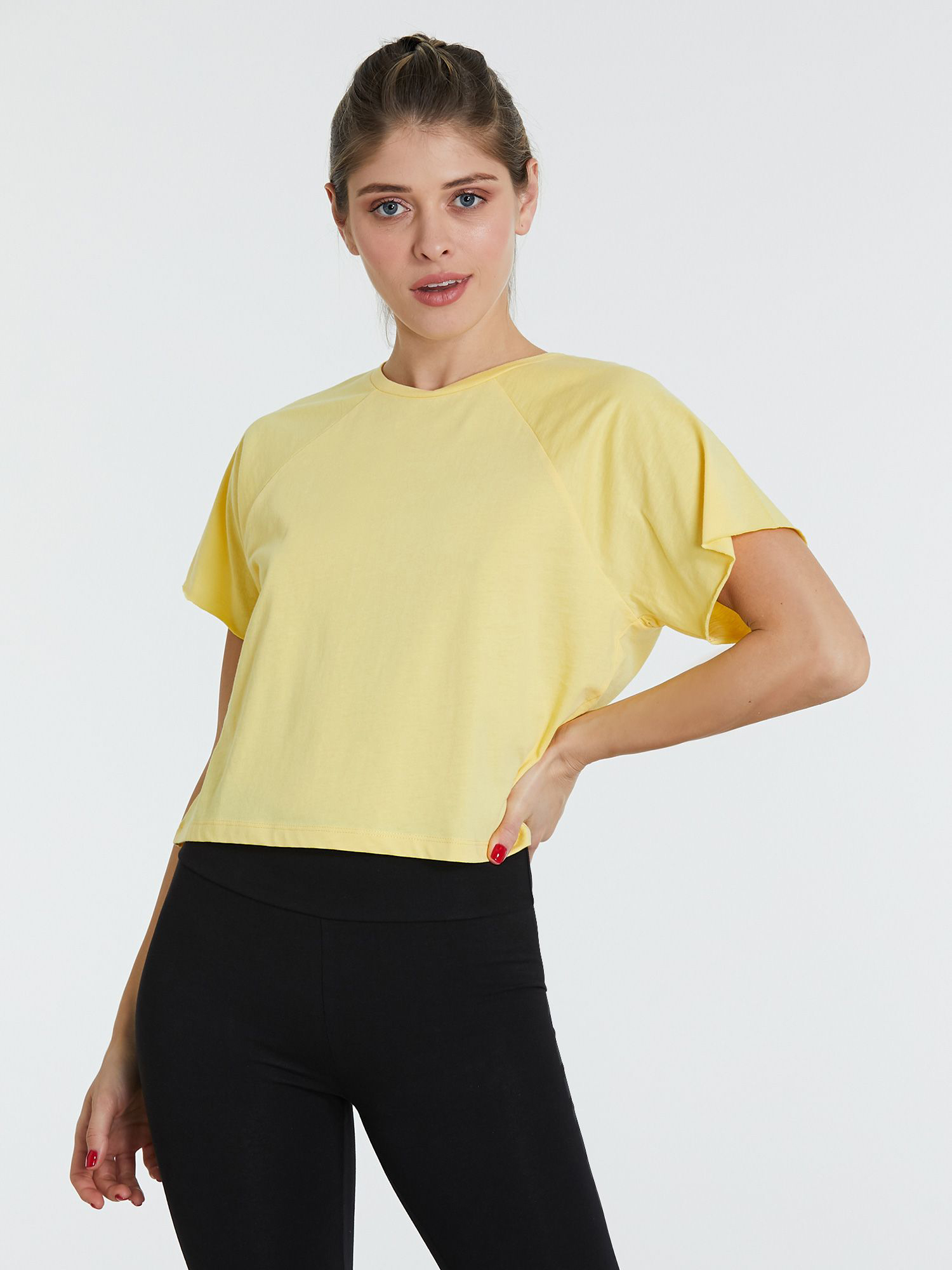 

Футболка Piazza Italia 39924-149 L Yellow