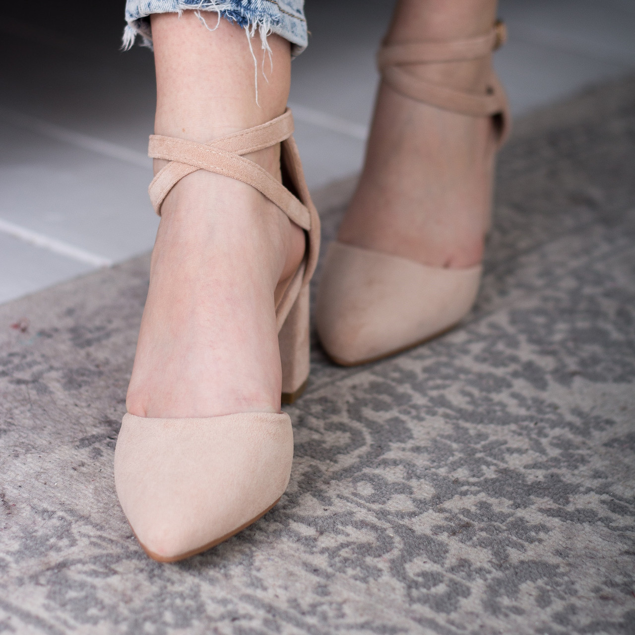 

Туфли женские на каблуках Fashion Nelly 1472 40 размер 25,5 см Бежевый