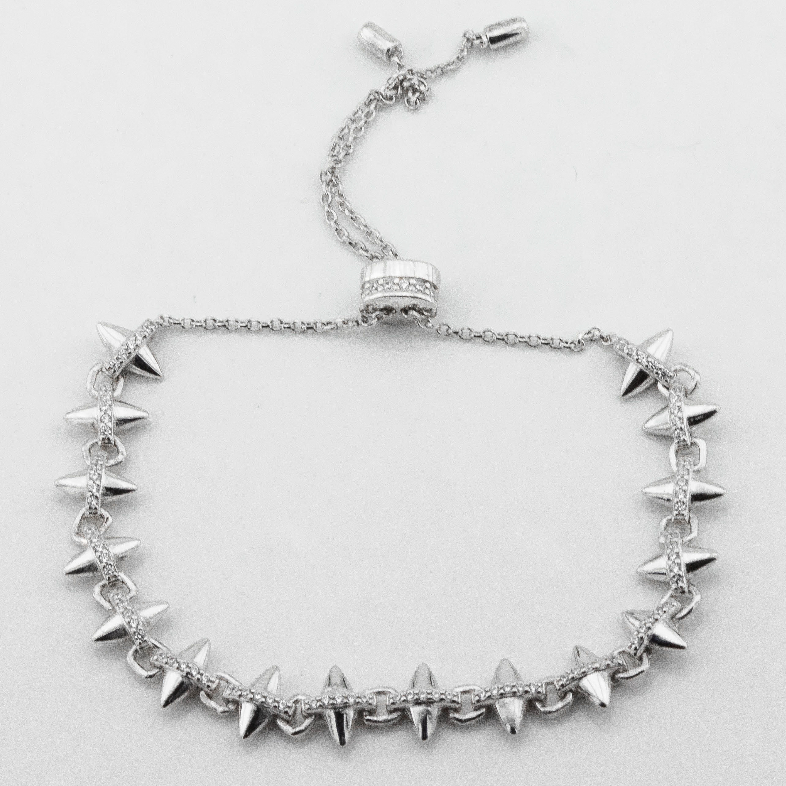 

Серебряный браслет Шипы (с регулятором) b15857 Диамант