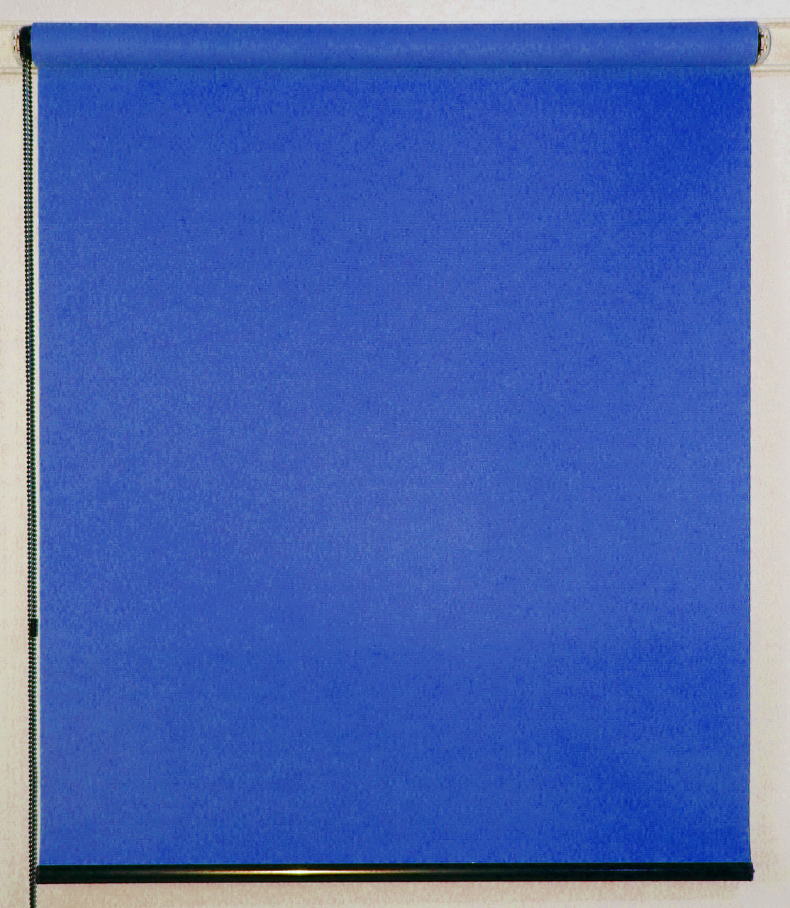 

Рулонная штора Miranda Рубин блэкаут 82,5*150 см Синий С-0002