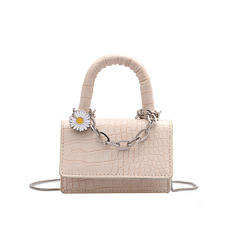 

Сумка жіноча mini bag Dairy daisy Berni Fashion Молочний