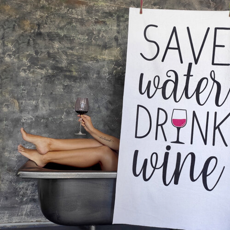 

Полотенце FOR Save water and drink wine 150х70 см