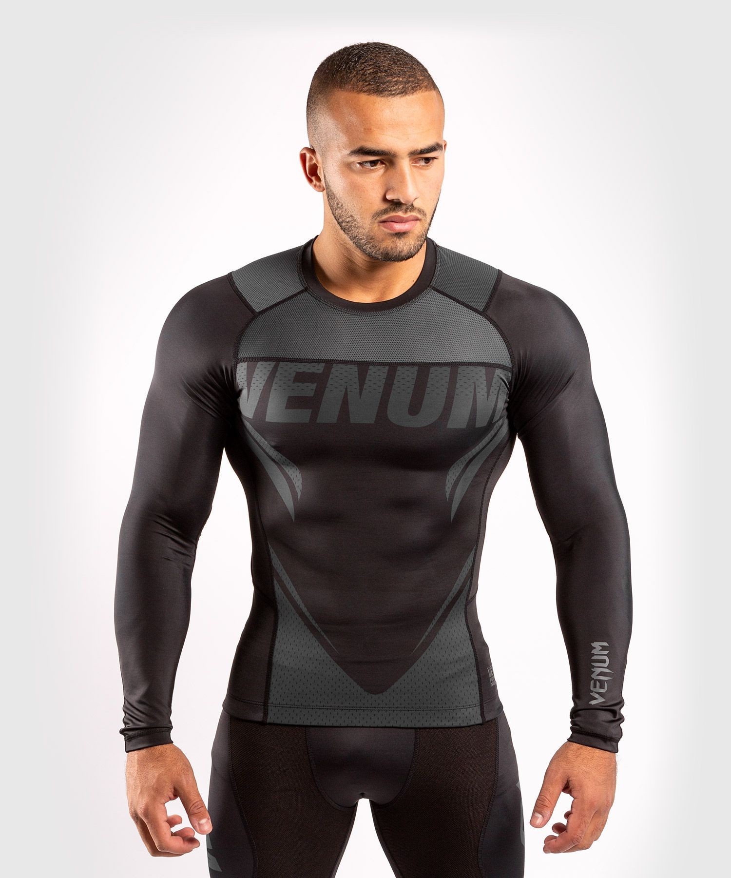 

Рашгард Venum ONE FC Impact Rashguard long sleeves Размер, Рашгард Venum ONE FC Impact Rashguard long sleeves Размер: XL