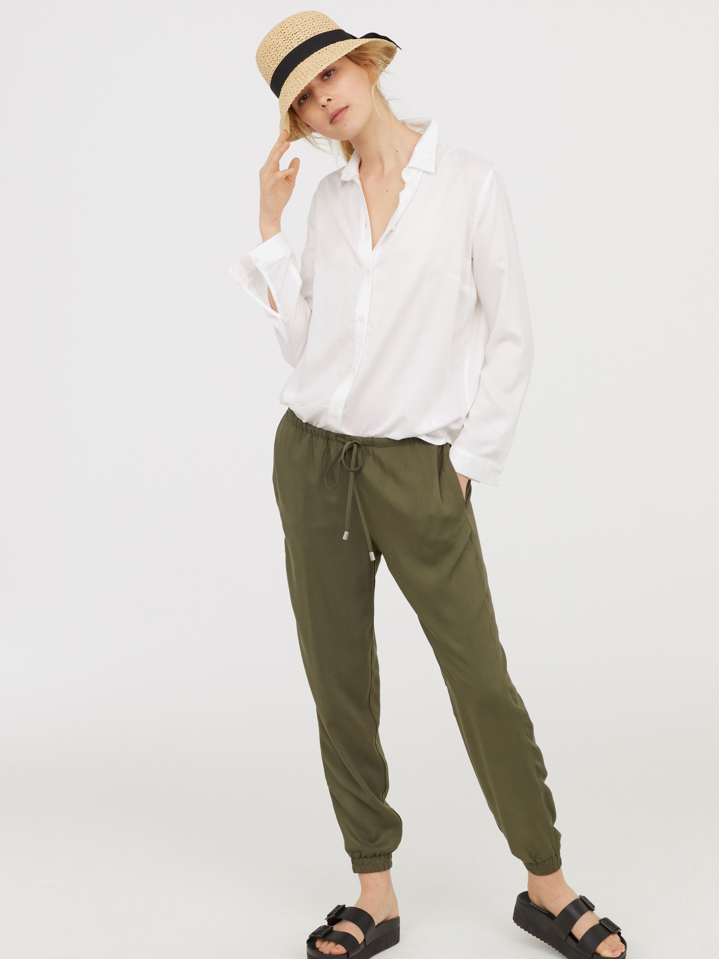 

Брюки H&M 4901766 40 Хаки
